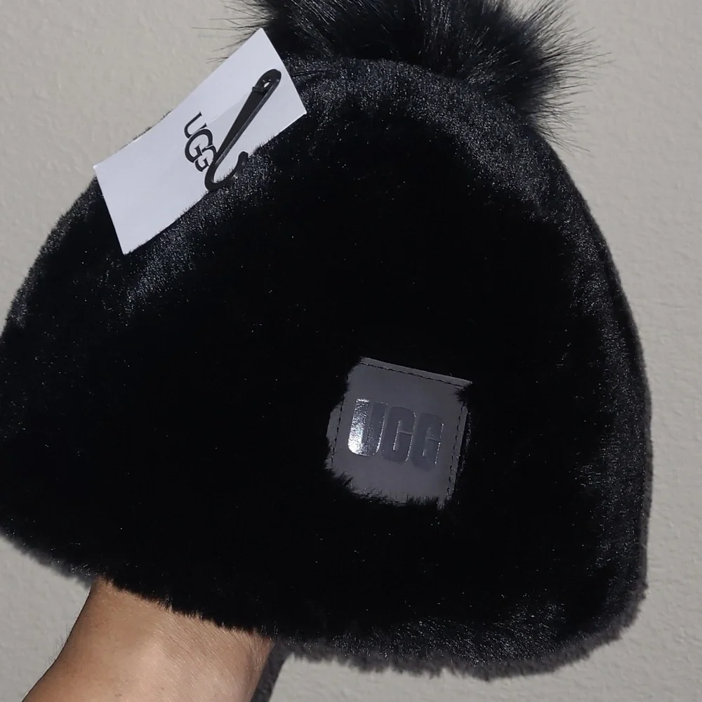 UGG Faux Fur Beanie - Black - OSFM
